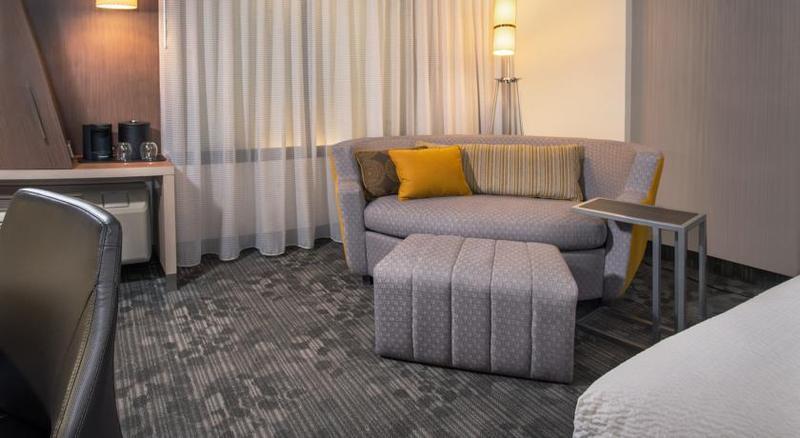 คอร์ตยาร์ด บาย แมริออท มาร์คแคม Hotel มาร์คัม ภายนอก รูปภาพ
